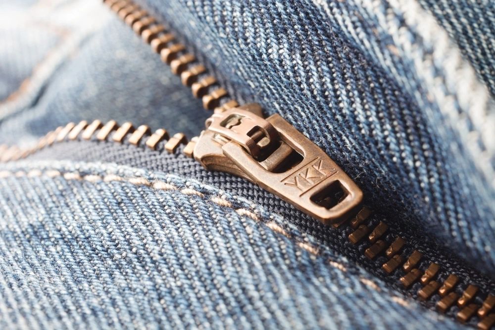 Denim zipper and production accessories